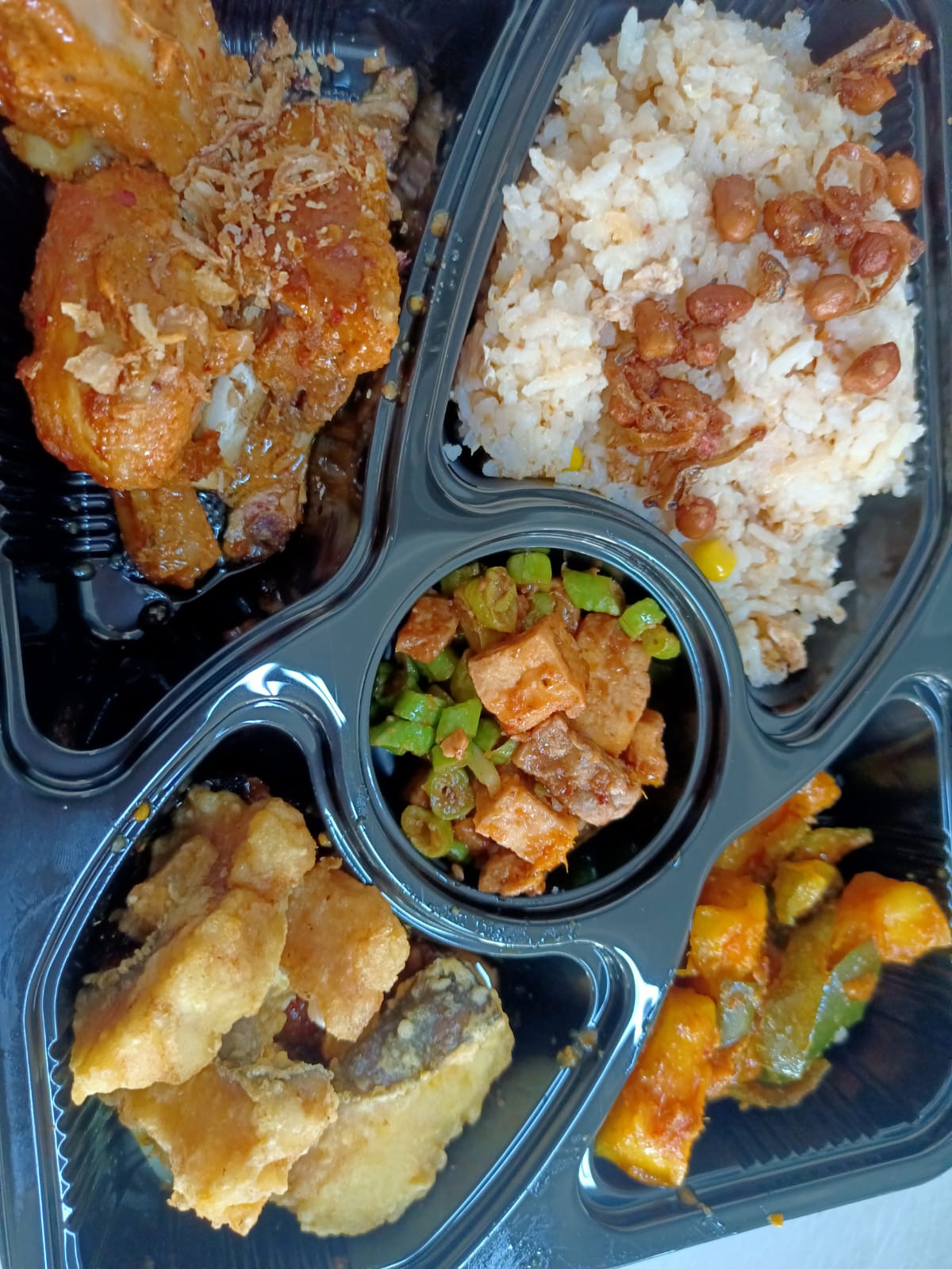 Halal Bento Set for 20 Pax Picture